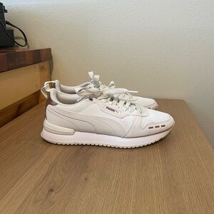 PUMA Women's White and Maroon Sneakers